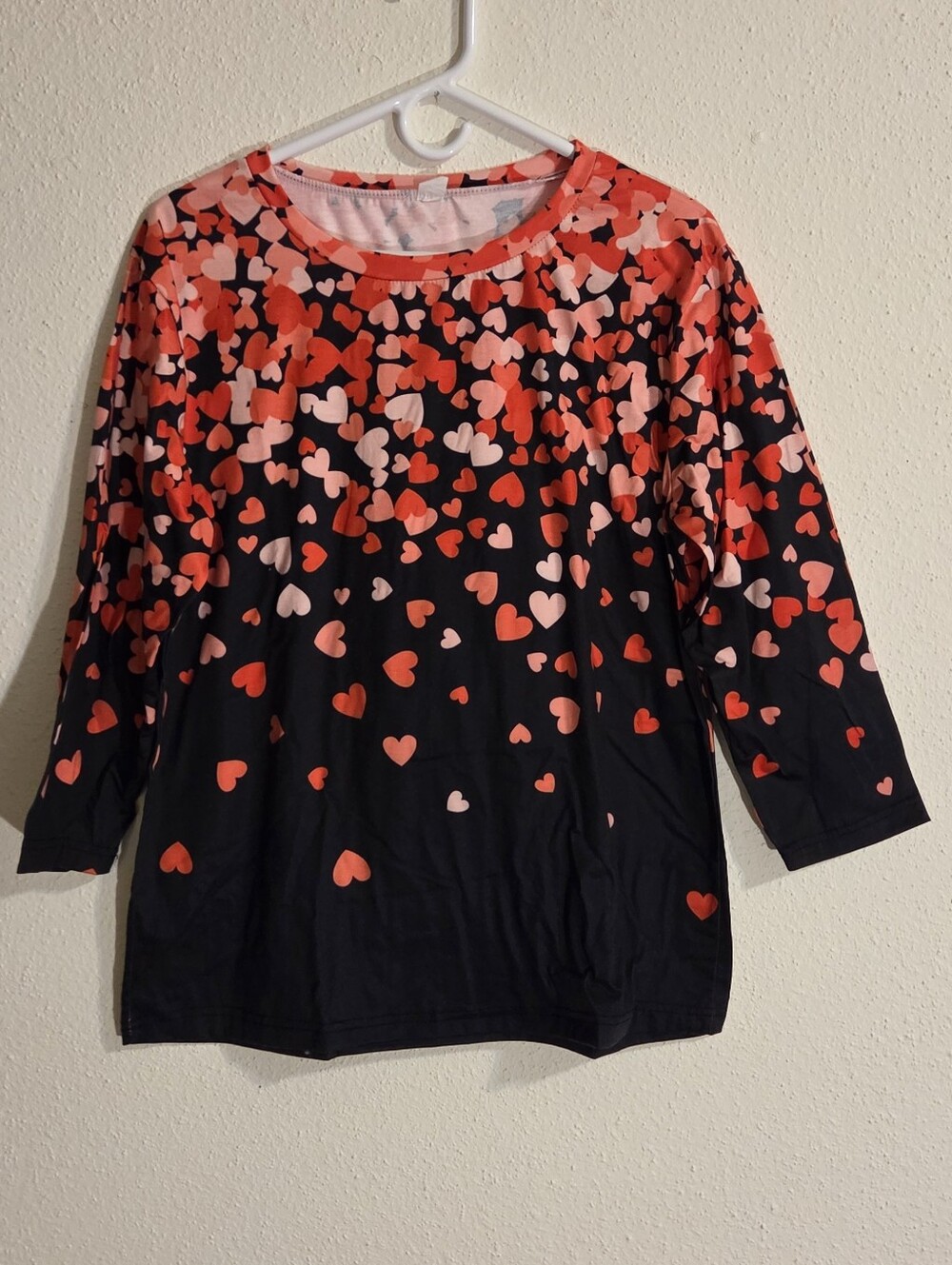 Red and Pink Hearts on Navy Blue Background 3/4 Sleeve Top (Sz. XL)